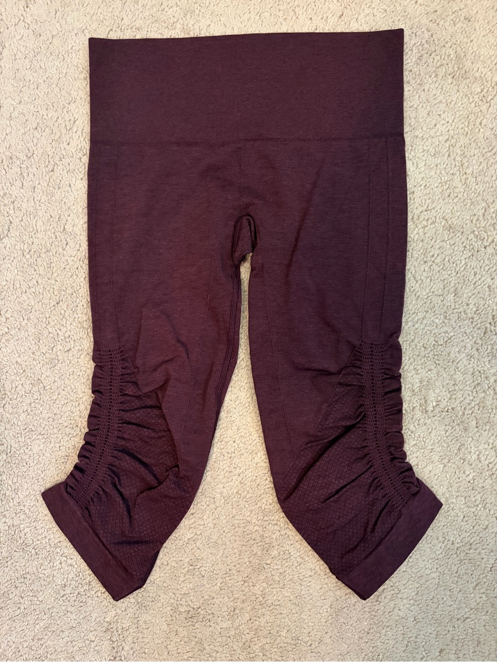 Lululemon In the Flow Crop Leggings Ribbed Ruched 3/4 Wine Size 4